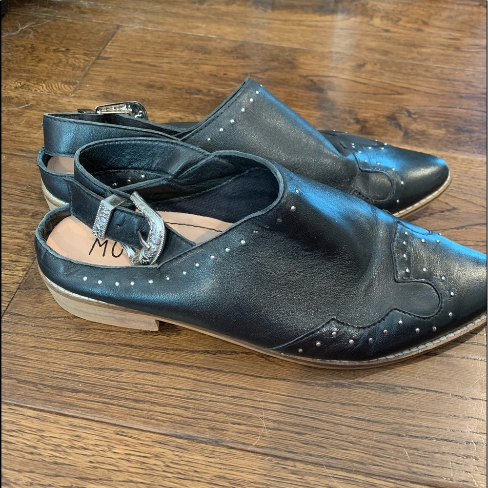 Musse and cloud size 8 shoes